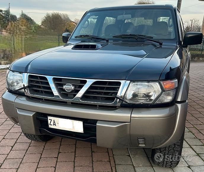 Usata Nissan Patrol 129 CV (94 kW) 2000 Blu SUV