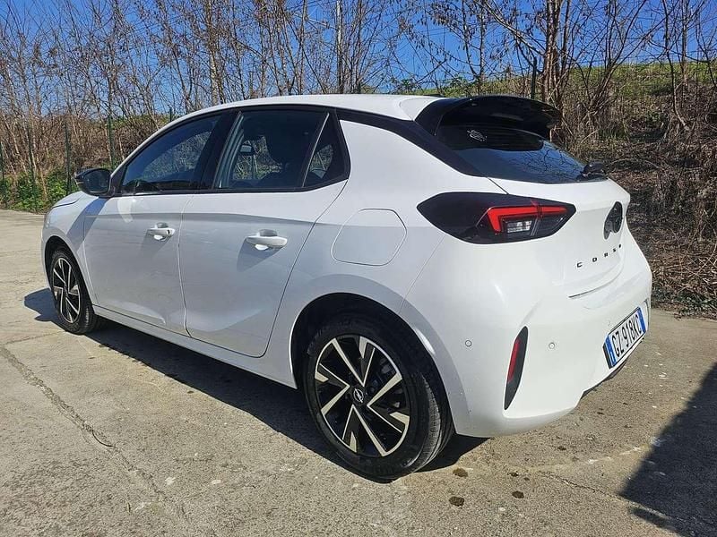 Usata Opel Corsa 101 CV (74 kW) 2025 Bianco Utilitaria