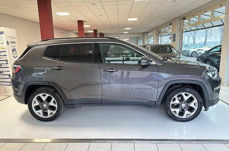 Usata Jeep Compass Limited 140 CV (102 kW) 2019 Grigio SUV