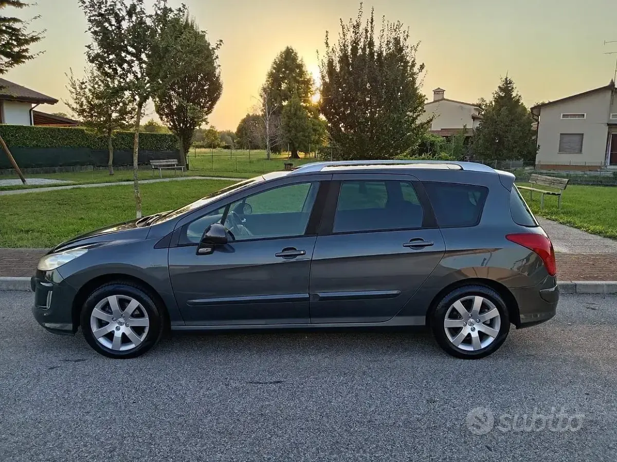 Usata Peugeot 308 120 CV (88 kW) 2010 Grigio Station wagon
