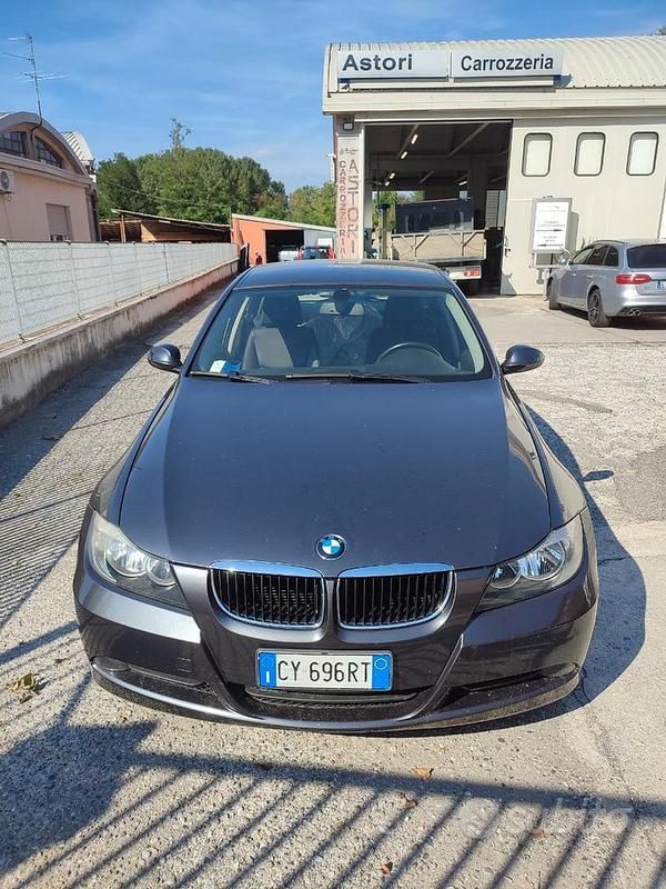 Usata BMW 320 163 CV (119 kW) 2005 Grigio Station wagon