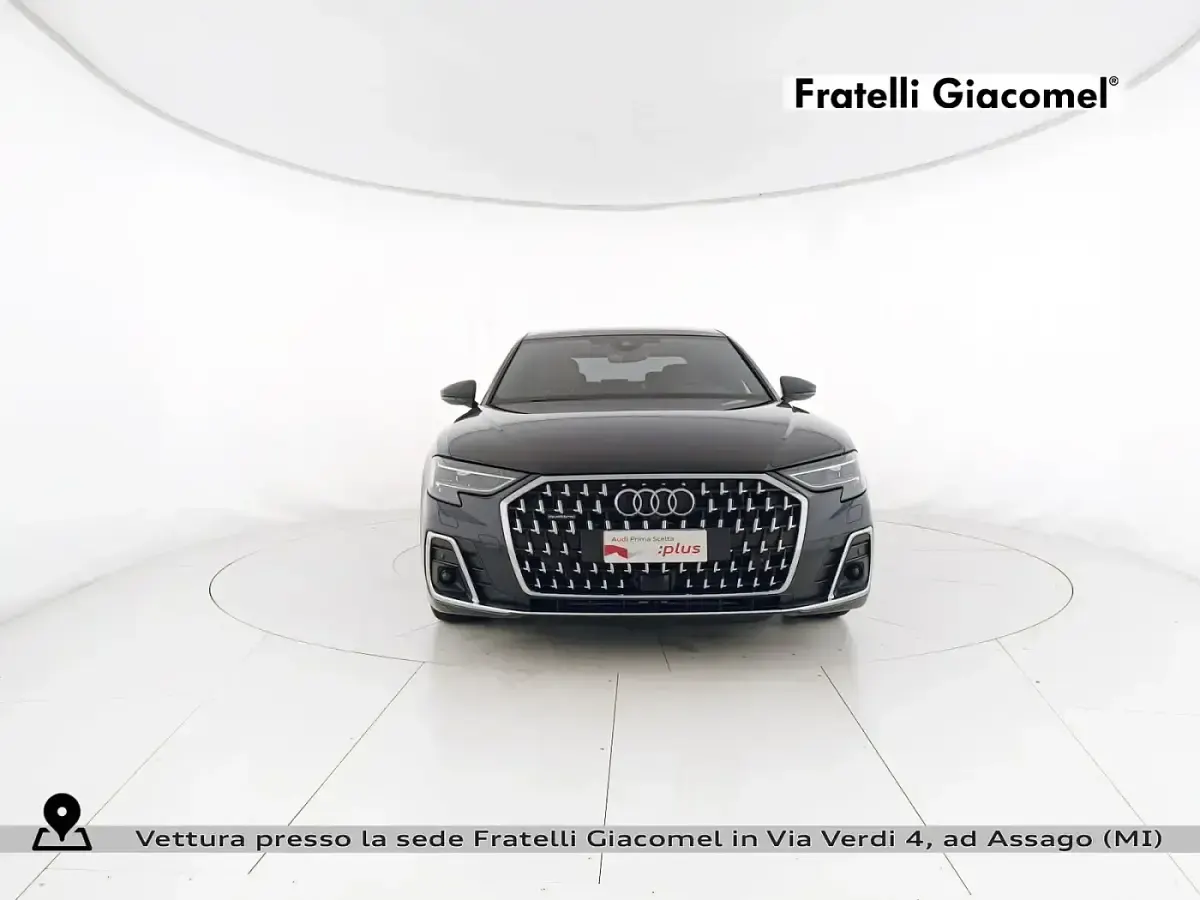 Nuova Audi A8 Ambiente 286 CV (210 kW) 2025 Blu firmamento metallizzato Berlina