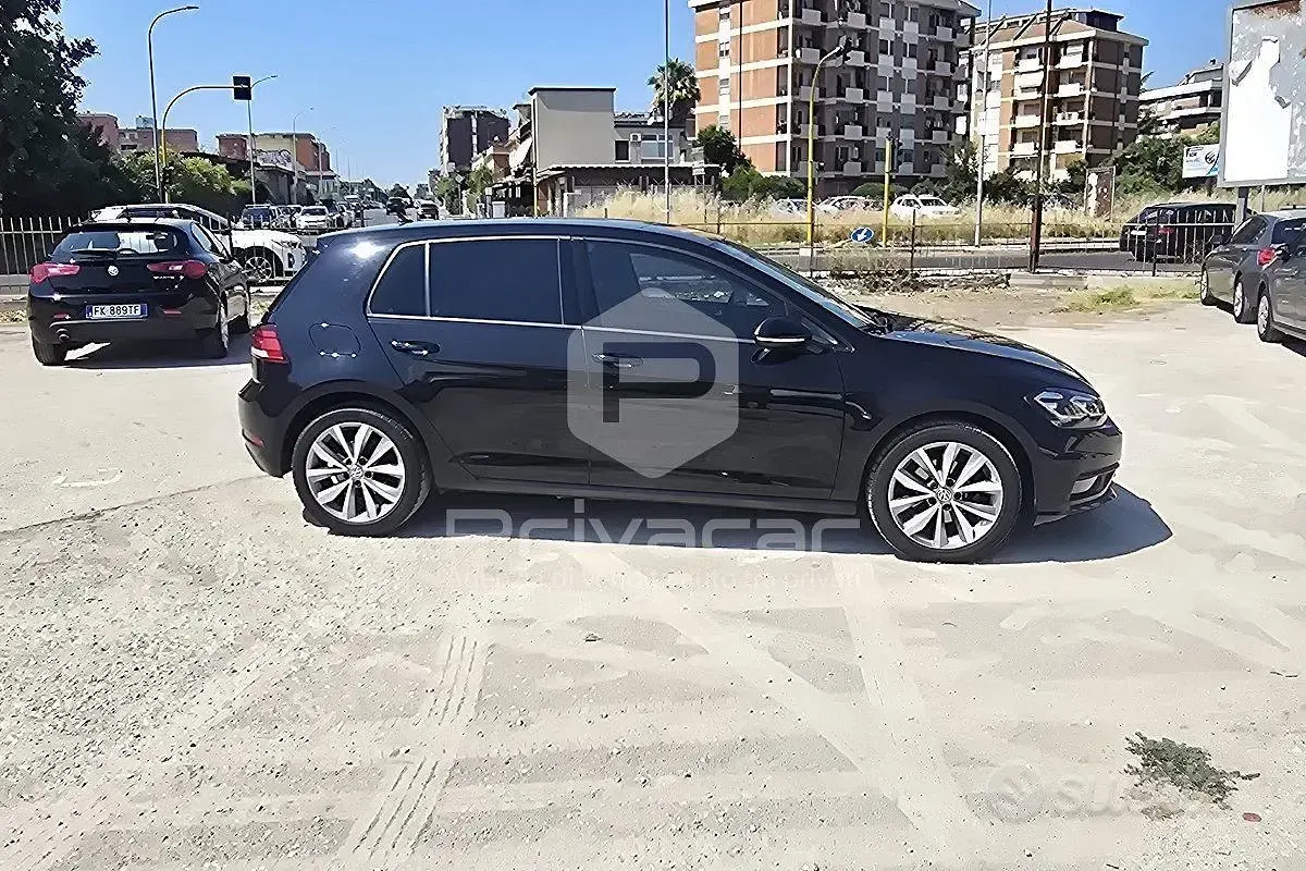 Usata VW Golf VII Business 116 CV (85 kW) 2019 Nero Utilitaria