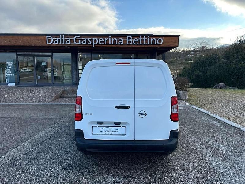 Usata Opel Combo Edition 131 CV (96 kW) 2020 Bianco Furgone