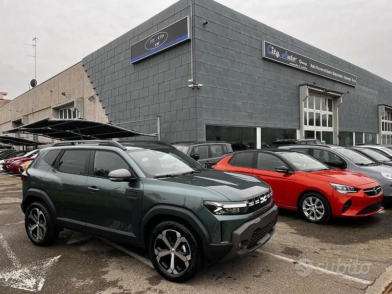 Nuova Dacia Duster Journey 131 CV (96 kW) 2025 Verde Berlina