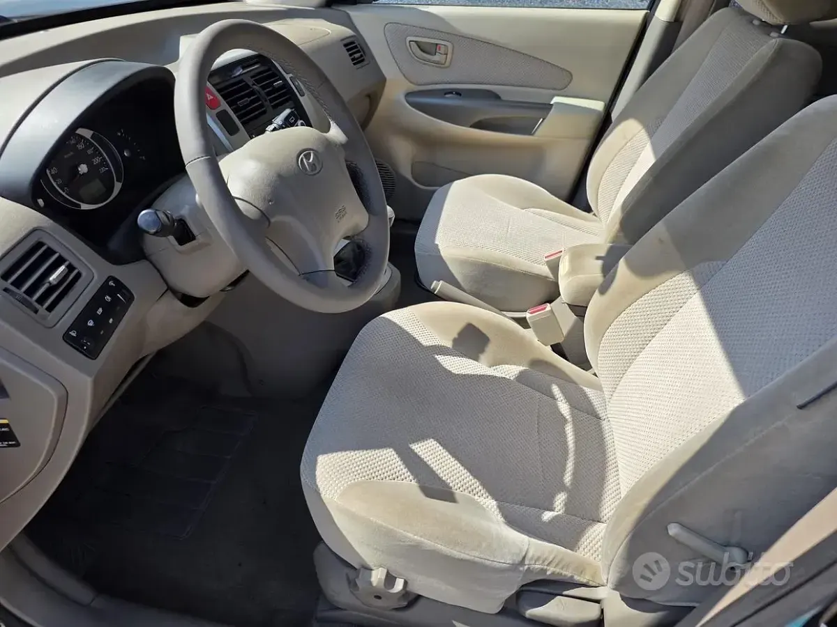 Usata Hyundai Tucson Dynamiq 141 CV (103 kW) 2009 Nero SUV