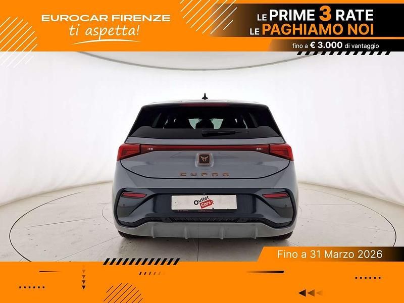 Usata Cupra Born 69 kW (95 CV) 2022 Grigio vapore Utilitaria