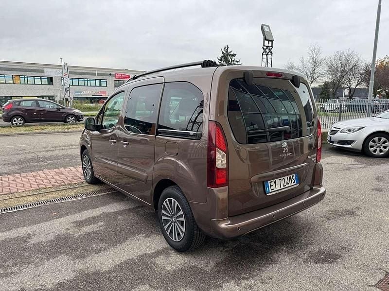 Usata Peugeot Partner 92 CV (67 kW) 2015 Marrone Monovolume