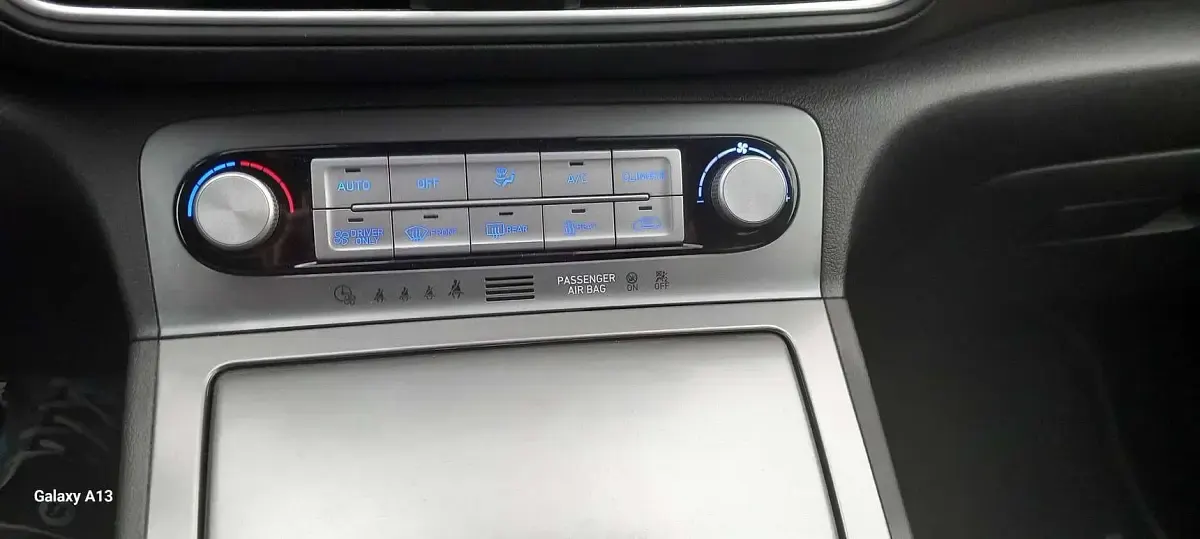 Usata Hyundai Kona XPrime 25 kW (35 CV) 2021 Grigio SUV