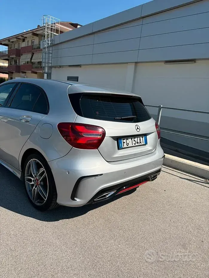 Usata Mercedes A200 136 CV (100 kW) 2016 Grigio Berlina