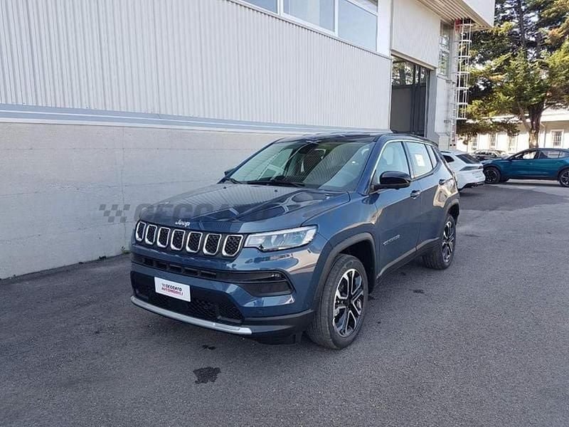 Blu Nuova 2025 Jeep Compass Altitude SUV | 31.300 € - Immagine 1/4