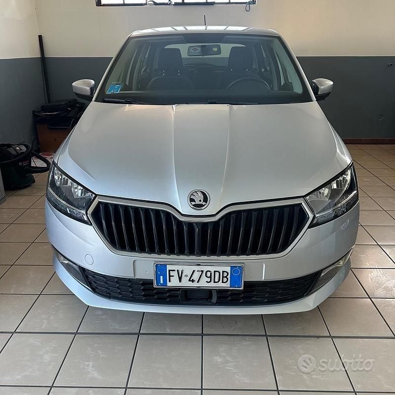 Usata Skoda Fabia Design Edition 75 CV (55 kW) 2019 Grigio Berlina