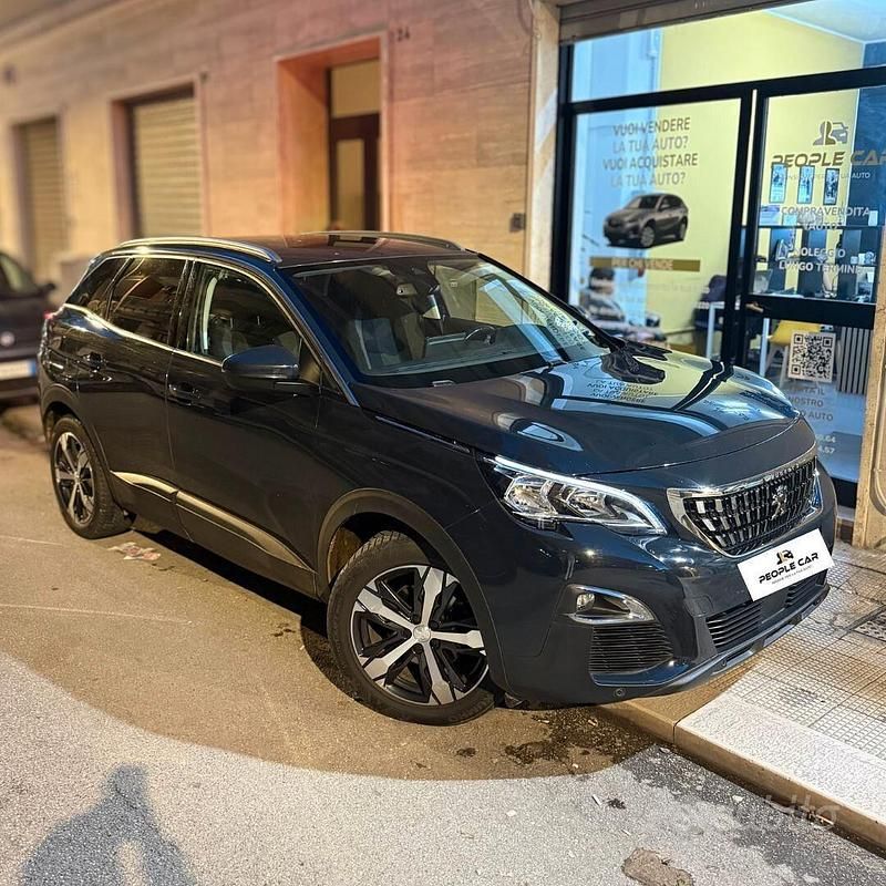 Usata Peugeot 3008 Allure 131 CV (96 kW) 2020 Blu SUV