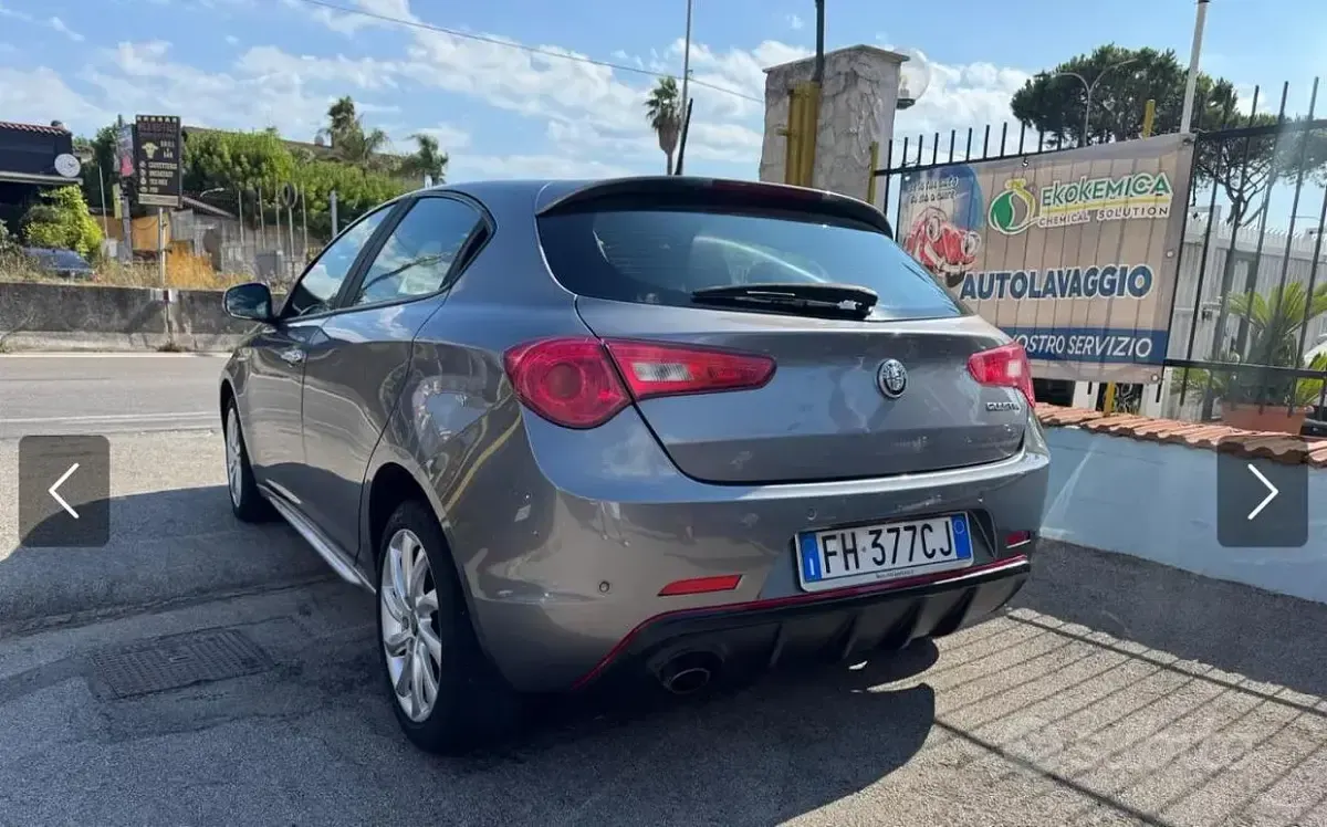 Usata Alfa Romeo Giulietta 120 CV (88 kW) 2017 Grigio Utilitaria