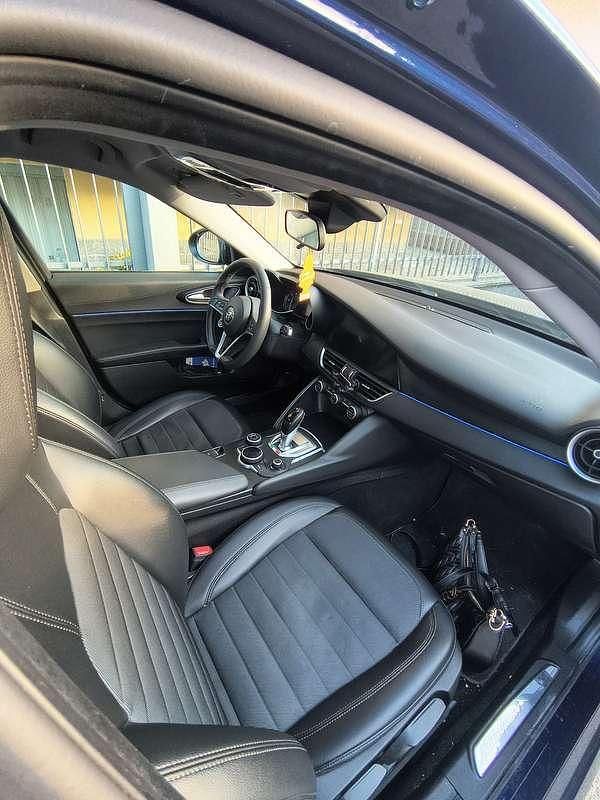 Usata Alfa Romeo Giulia Super 150 CV (110 kW) 2017 Berlina