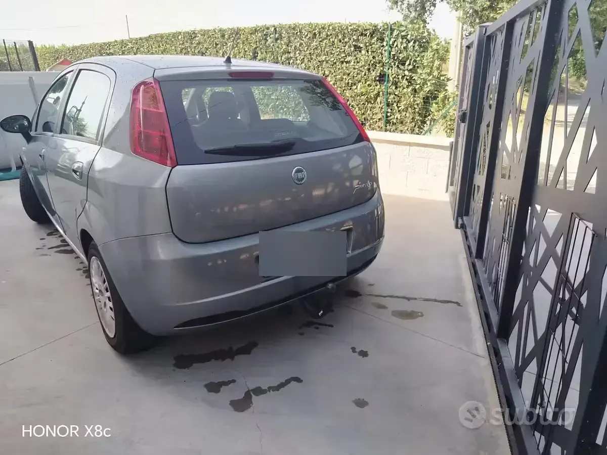 Usata Fiat Grande Punto 75 CV (55 kW) 2007 Grigio Utilitaria