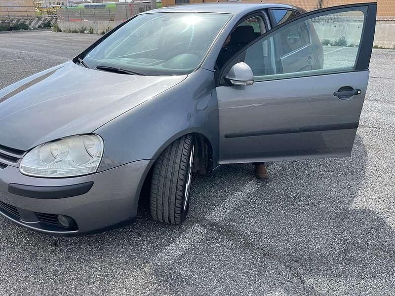 Usata VW Golf V GT 105 CV (77 kW) 2007 Berlina