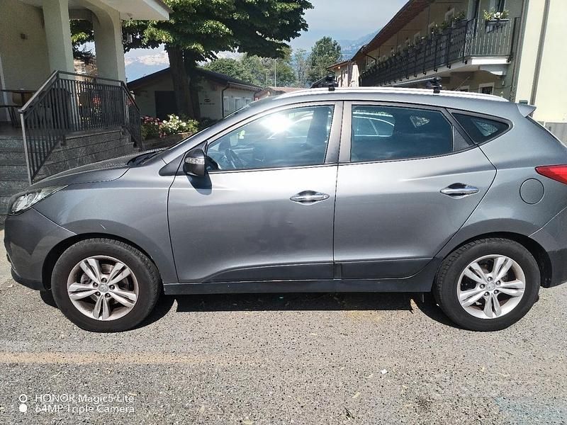Käytetty Hyundai ix35 136 HP (100 kW) 2013 Harmaa Katumaasturi