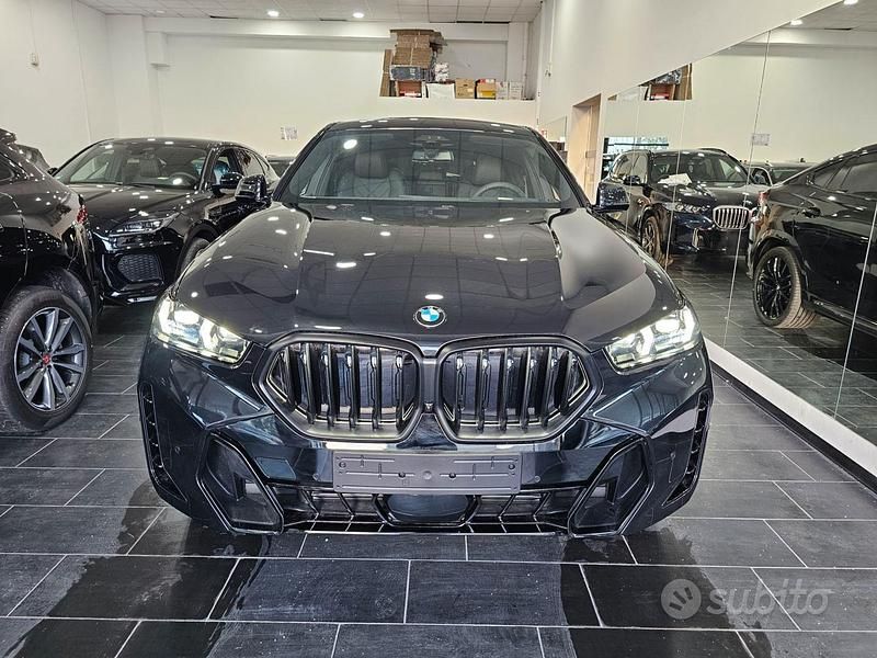 Usata BMW X6 M Sport 298 CV (219 kW) 2025 Sapphire black SUV