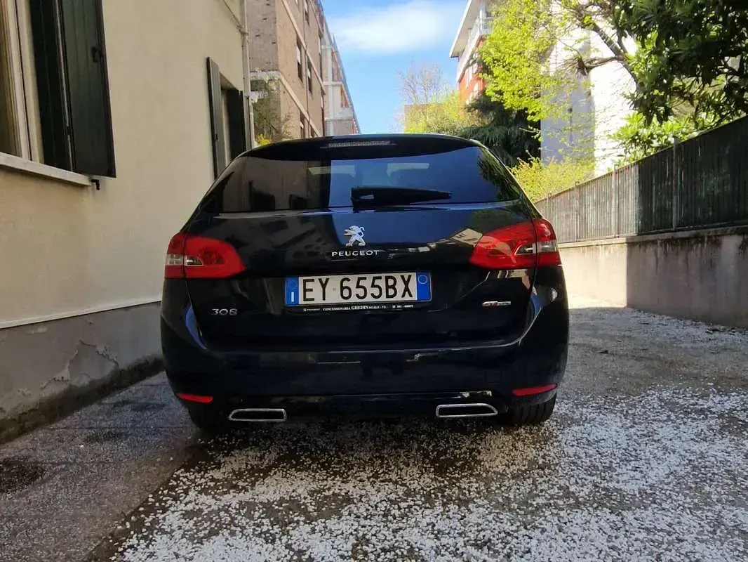 Usata Peugeot 308 Allure 114 CV (83 kW) 2015 Blu/azzurro Station wagon