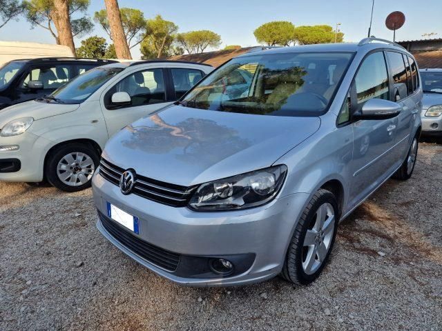 Argento Usata 2012 VW Touran Comfortline Monovolume | 10.800 € (Molto cara) - Immagine 1/4