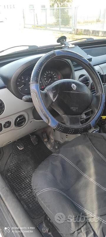 Usata Renault Kangoo 82 CV (60 kW) 2004 Monovolume