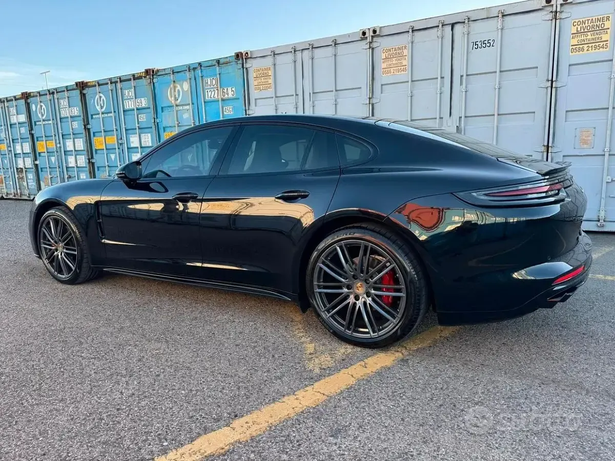 Usata Porsche Panamera 4S Diesel 422 CV (310 kW) 2017 Nero Utilitaria
