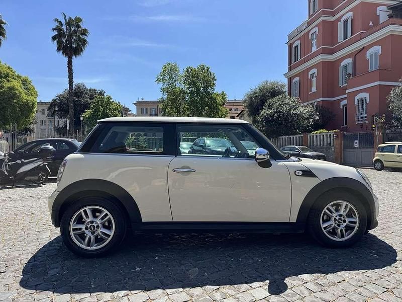 Usata Mini ONE 75 CV (55 kW) 2011 Bianco Utilitaria