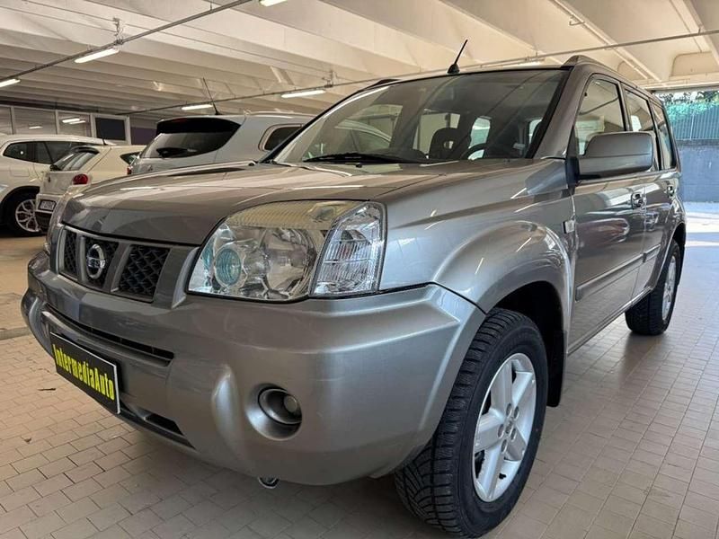 Argento Usata 2007 Nissan X-Trail SUV | 4500 € (Buon prezzo) - Immagine 1/4