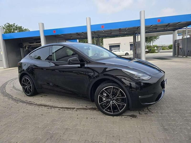 Usata Tesla Model Y 152 kW (208 CV) 2023 SUV