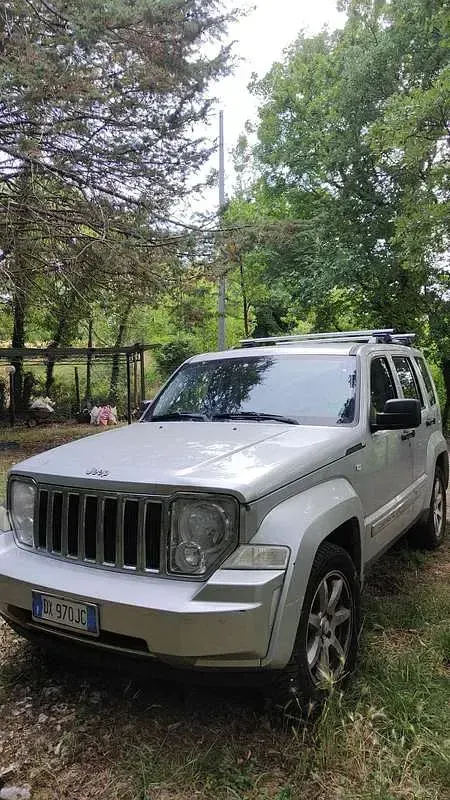 Usata Jeep Cherokee Limited 177 CV (130 kW) 2009 SUV