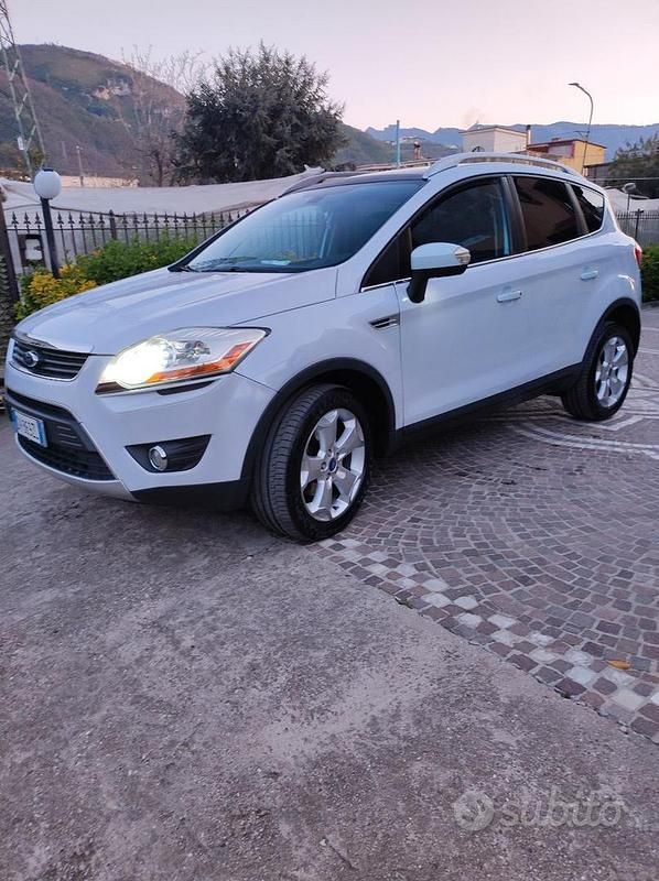 Usata Ford Kuga 136 CV (100 kW) 2009 Bianco SUV