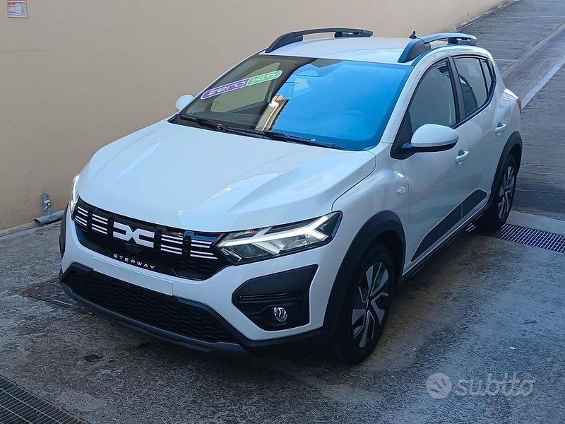 Nuova Dacia Sandero Expression 101 CV (74 kW) 2025 Bianco Berlina