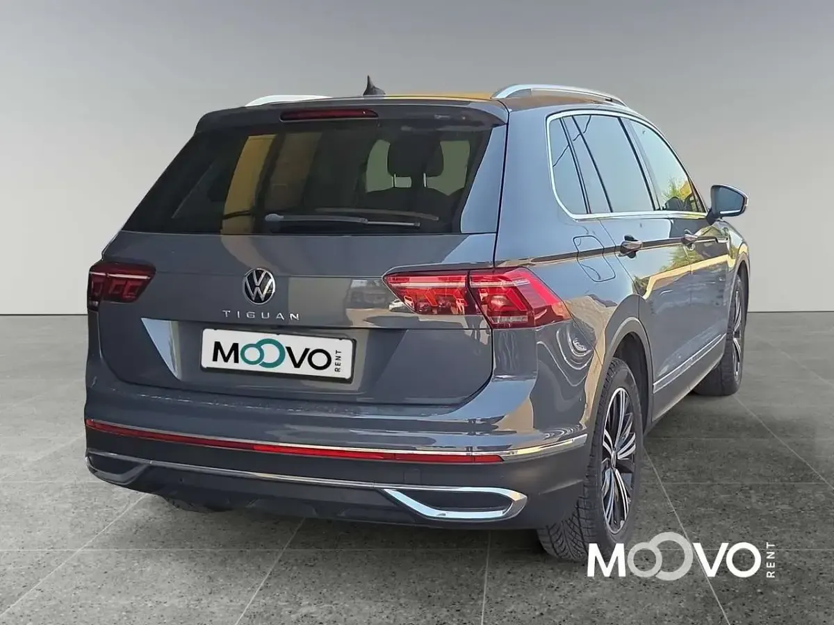 Usata VW Tiguan Elegance 150 CV (110 kW) 2021 Grigio scuro SUV