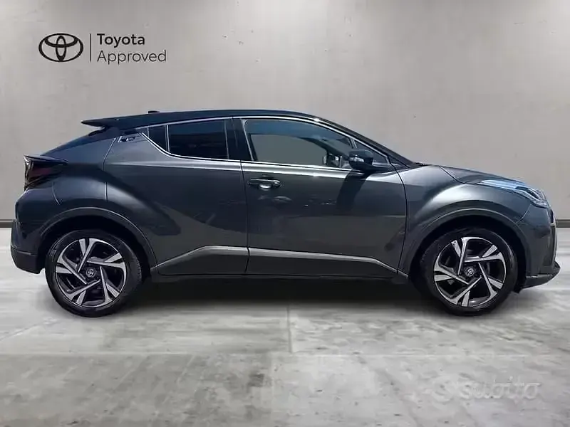Usata Toyota C-HR Trend 198 CV (145 kW) 2023 Grigio SUV