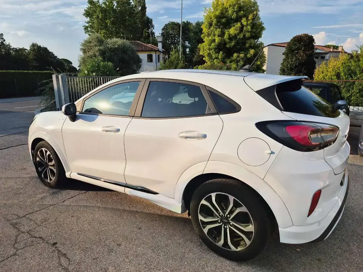 Usata Ford Puma ST-Line 125 CV (91 kW) 2023 Bianco SUV