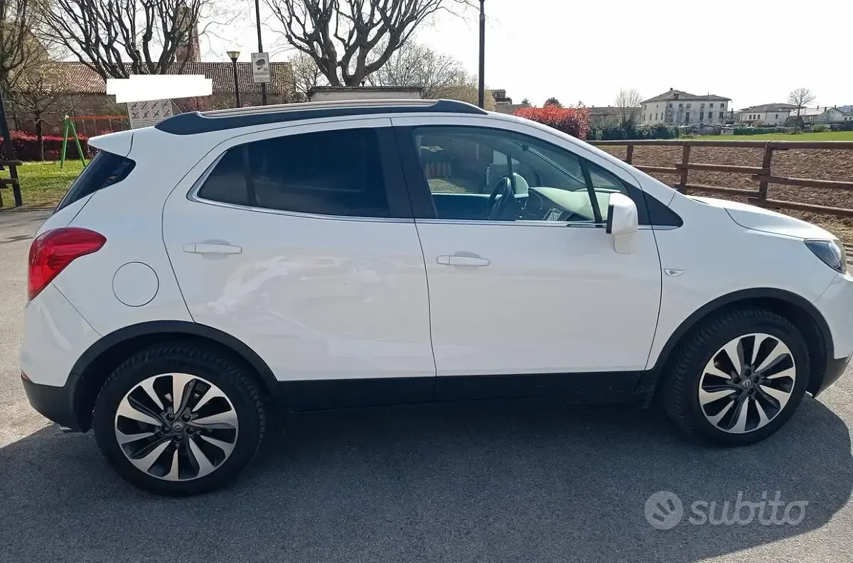 Usata Opel Mokka X 136 CV (100 kW) 2017 Bianco SUV
