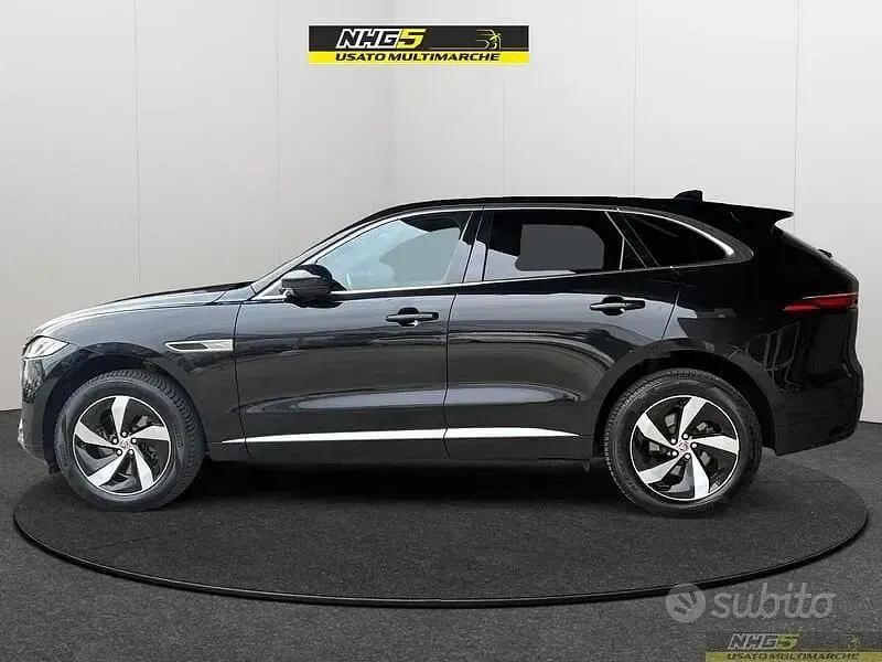 Usata Jaguar F-Pace R-Dynamic 204 CV (150 kW) 2023 Nero SUV