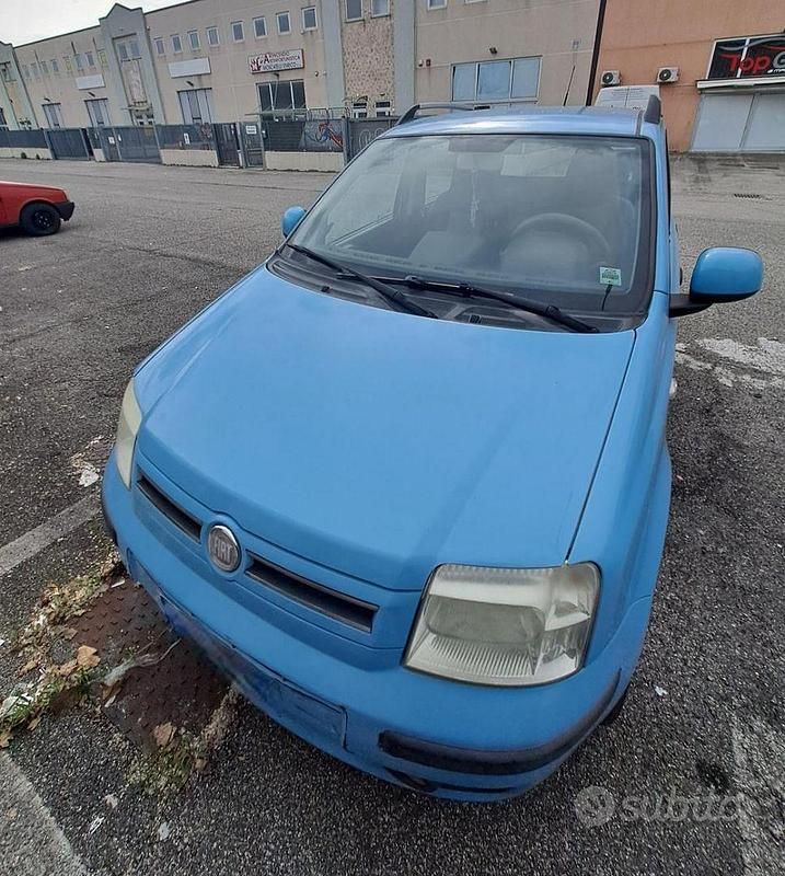 Usata Fiat Panda 77 CV (56 kW) 2011 Blu Utilitaria