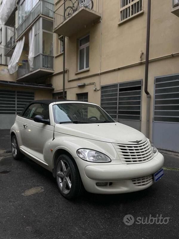 Bianco pastello Usata 2004 Chrysler PT Cruiser Cabrio | 9500 € (Buon prezzo) - Immagine 1/4