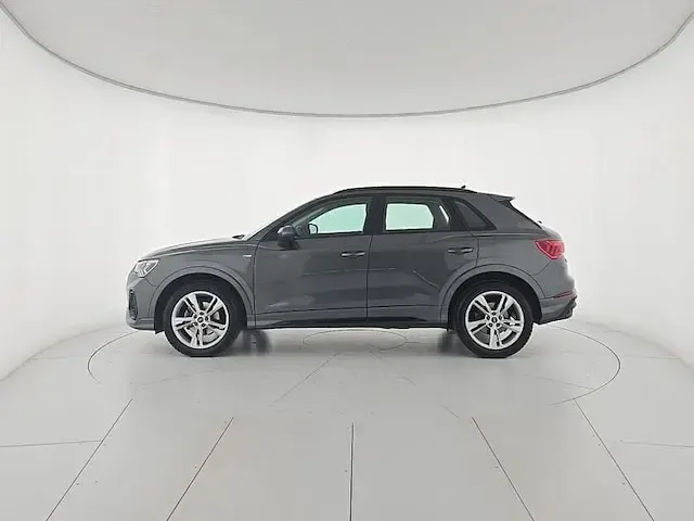 Usata Audi Q3 S-Line 150 CV (110 kW) 2023 Grigio SUV