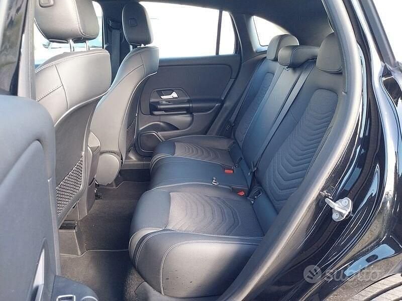 Usata Mercedes GLA180 116 CV (85 kW) 2023 Nero SUV