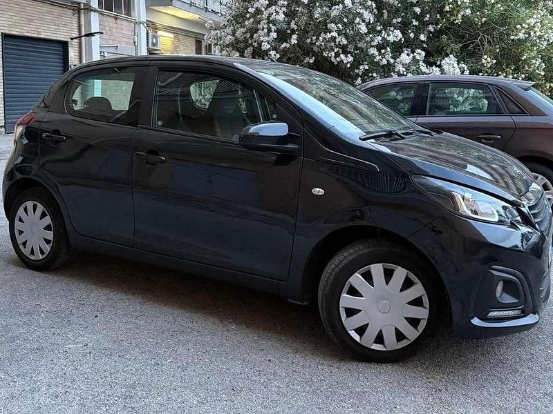 Usata Peugeot 108 Active 69 CV (50 kW) 2014 Grigio Utilitaria