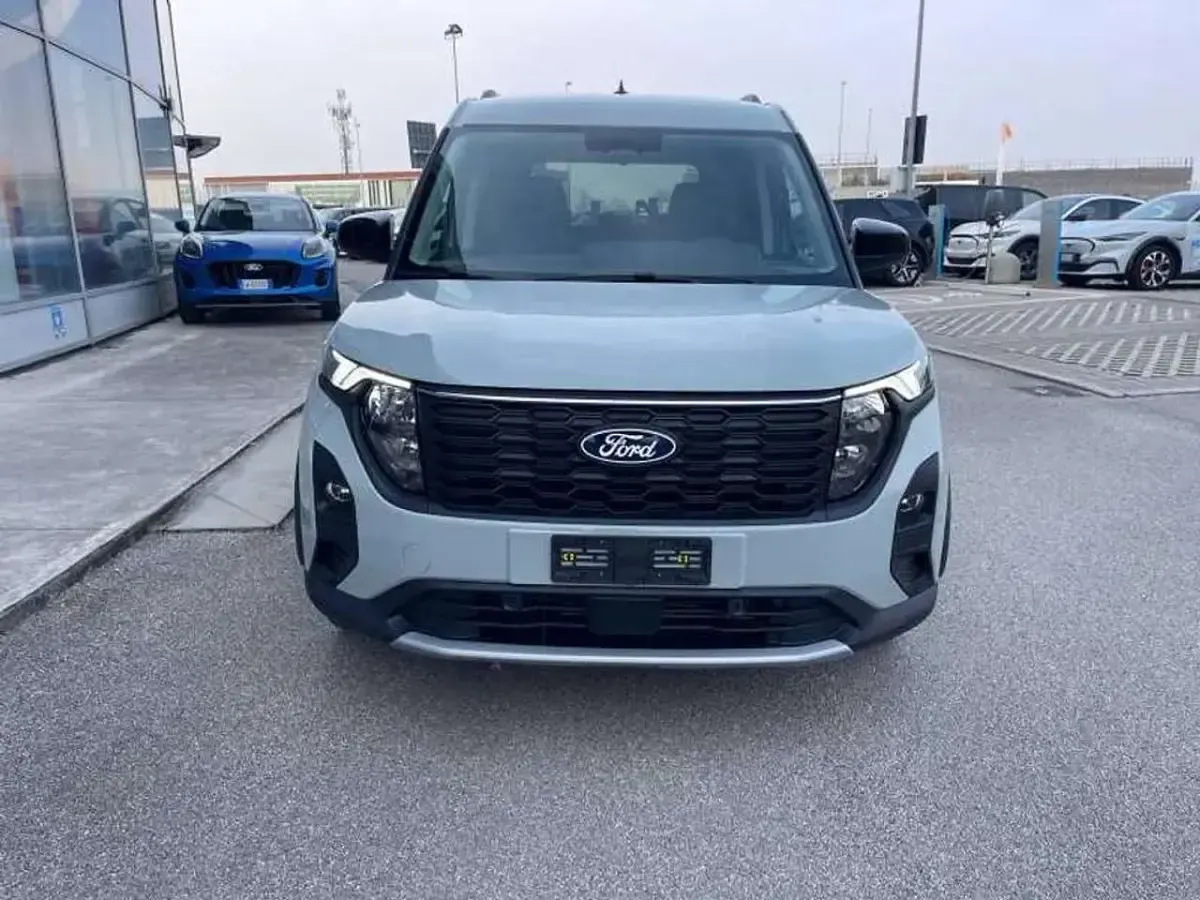 Nuova Ford Tourneo Courier Active 124 CV (91 kW) 2026 Cactus grey Monovolume