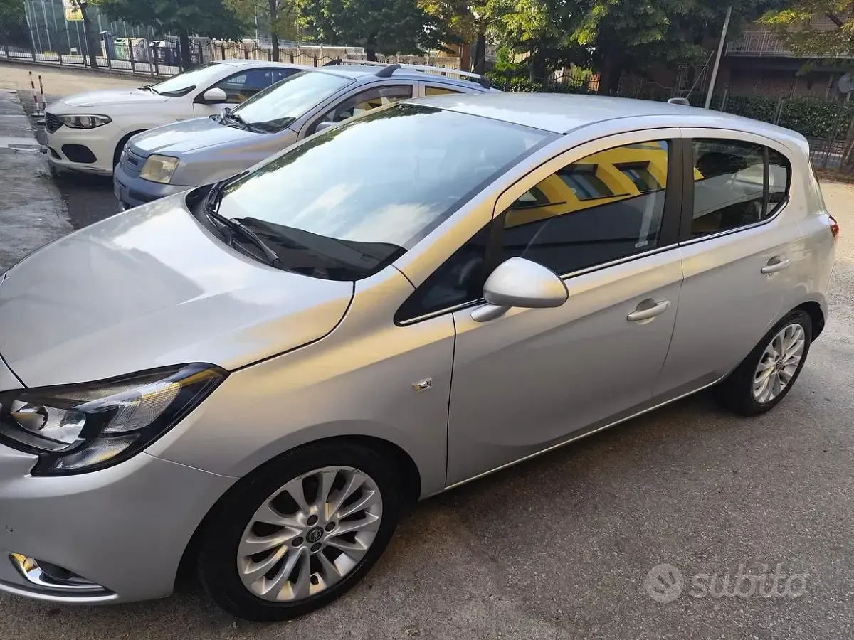 Usata Opel Corsa 69 CV (50 kW) 2017 Grigio Utilitaria
