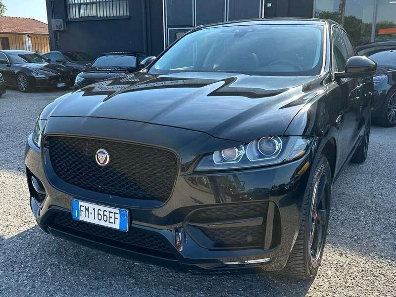 Usato 2018 Jaguar F-Pace 2.0 Diesel 179 CV (21.500 €)