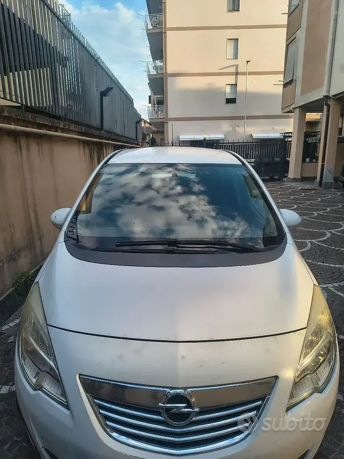 Usata Opel Meriva 95 CV (69 kW) 2010 Bianco Monovolume