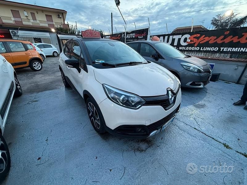 Usata Renault Captur 90 CV (66 kW) 2016 Bianco SUV