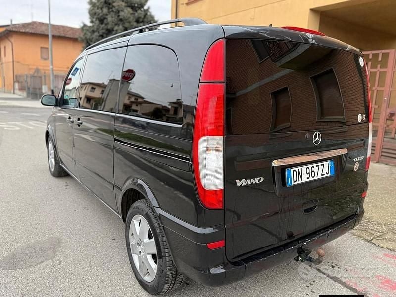 Usata Mercedes Viano 204 CV (150 kW) 2009 Nero Monovolume