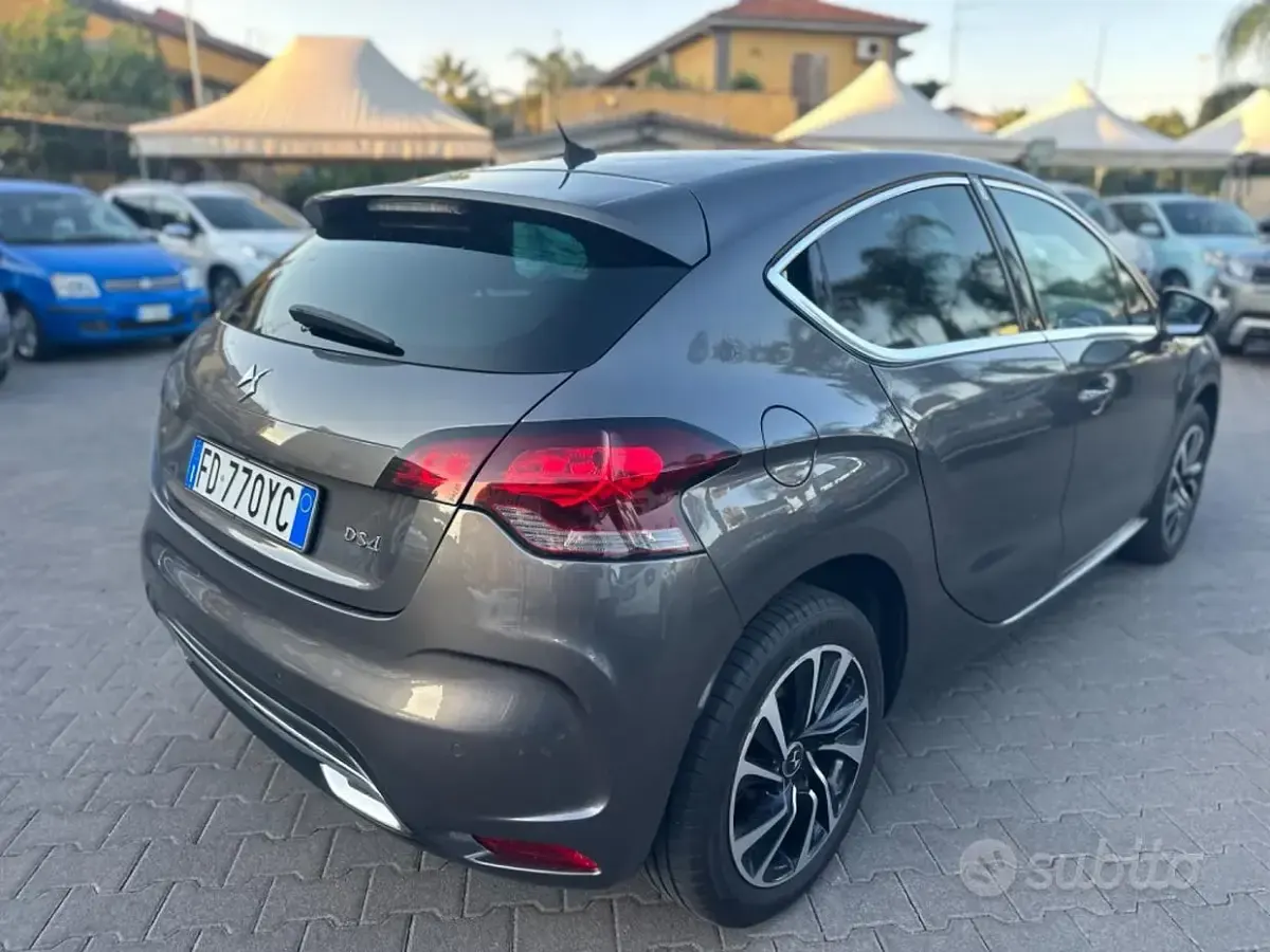 Usata DS Automobiles DS4 So Chic 120 CV (88 kW) 2016 Grigio Berlina